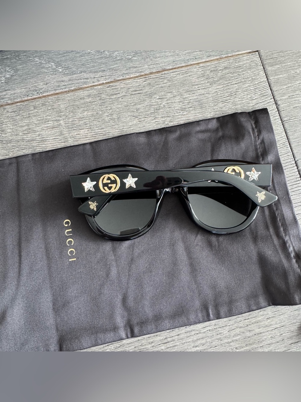 Gucci Round Frame Star Sunglasses GG0208S Black